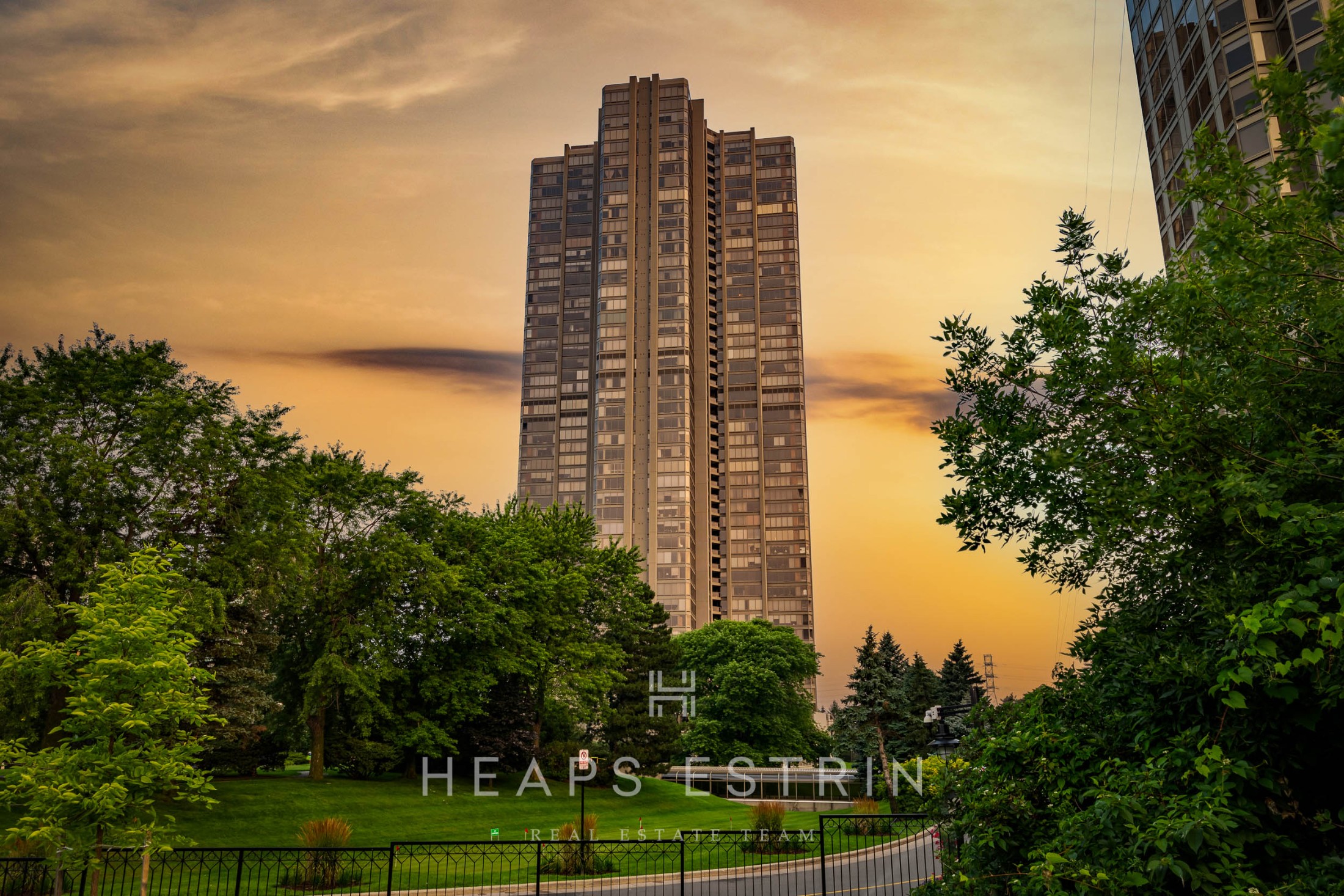 The Palace Pier Condo